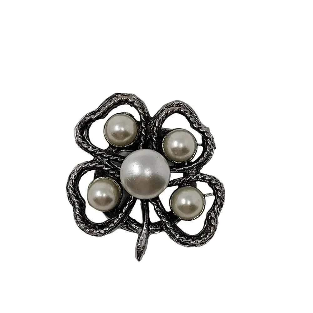 Vintage Four Leaf Clover Fur Clip Scarf Clip Silver Tone Faux Pearl Lucky‎